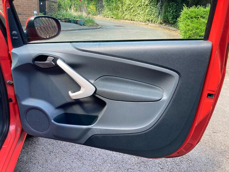 FORD KA