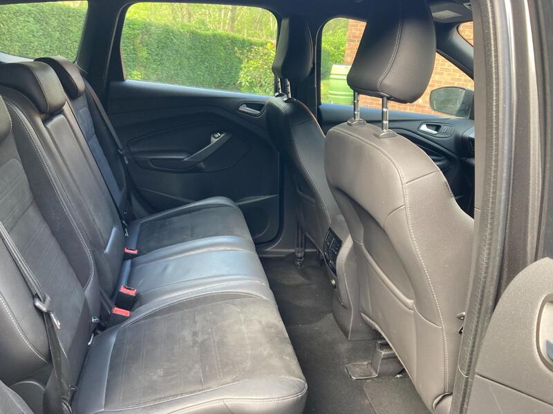 FORD KUGA