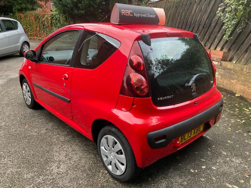 PEUGEOT 107