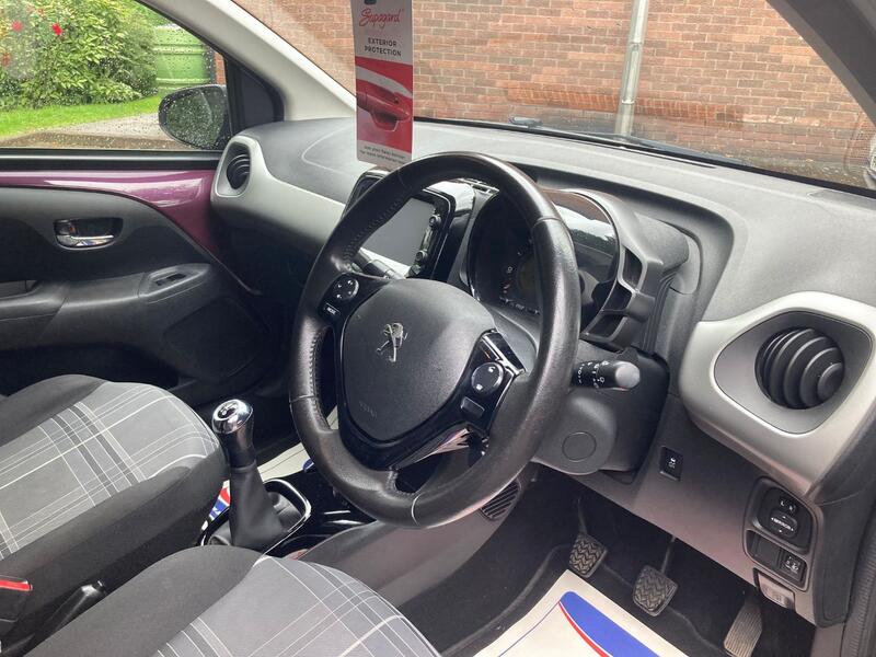 PEUGEOT 108